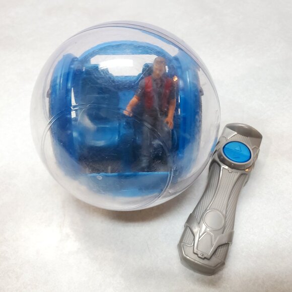 Jurassic World Remote Control Gyrosphere with Owen - Picture 3 of 11
